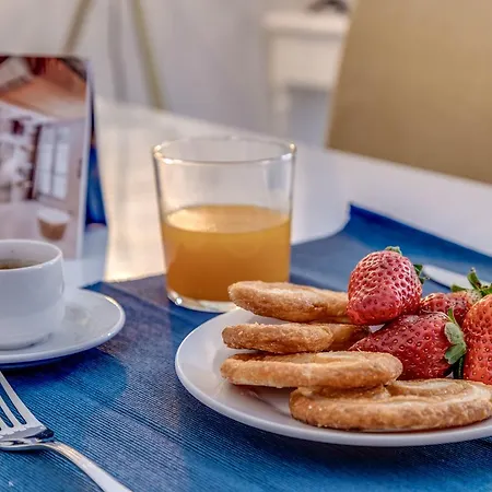 Sweet Via Dei Greci Apartment Rome
