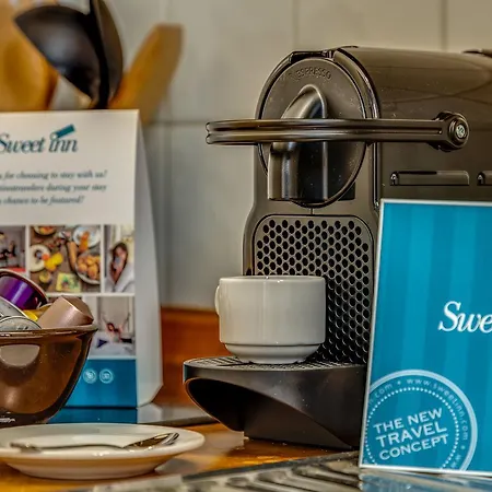 Sweet Via Dei Greci Apartment *
