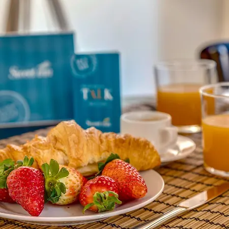 Apartment Sweet Via Dei Greci Rome